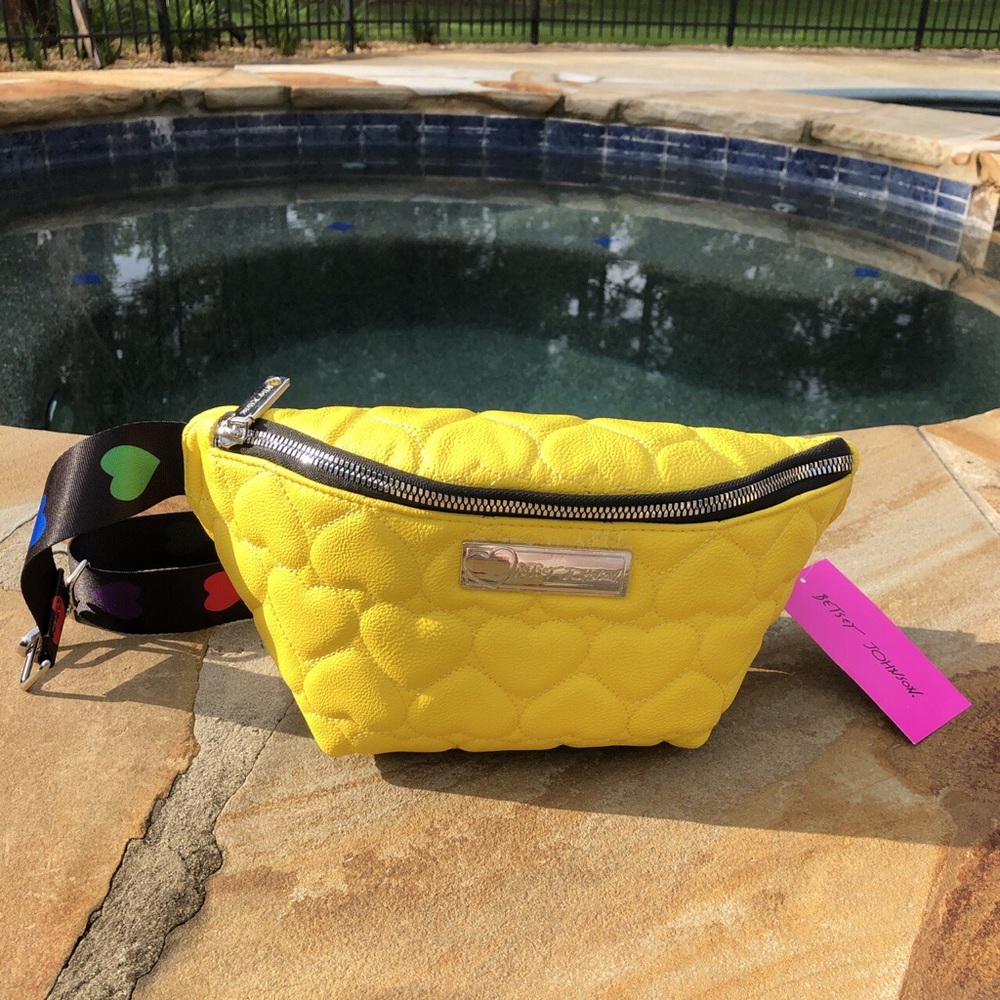 QUILTED LEMONDROPS BETSEY JOHNSON FANNY PACK